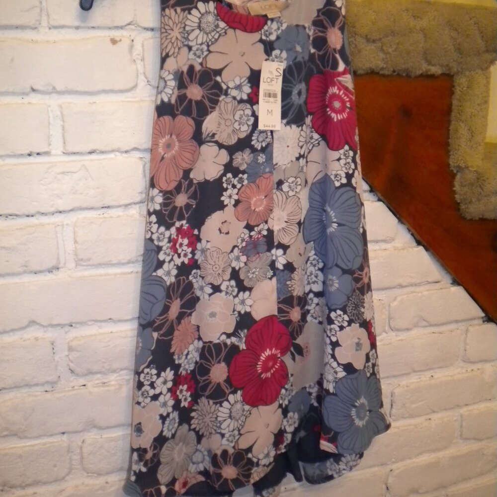 Pretty Loft sleeveless top